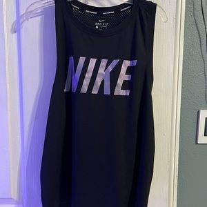 nike tank